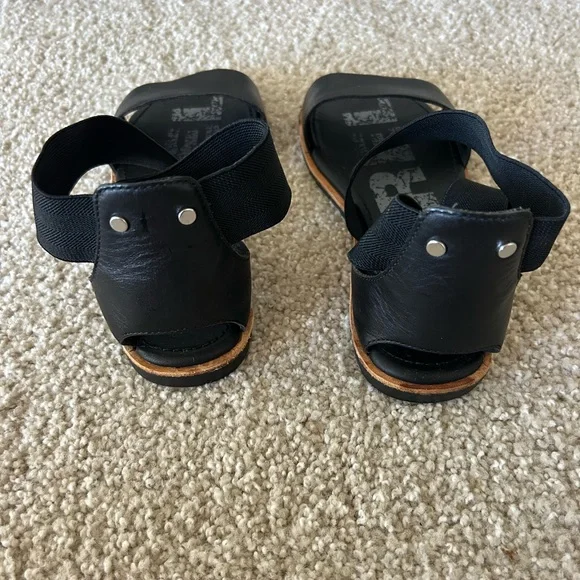 SOREL Black Strappy Ella Sandals - Picture 2 of 4